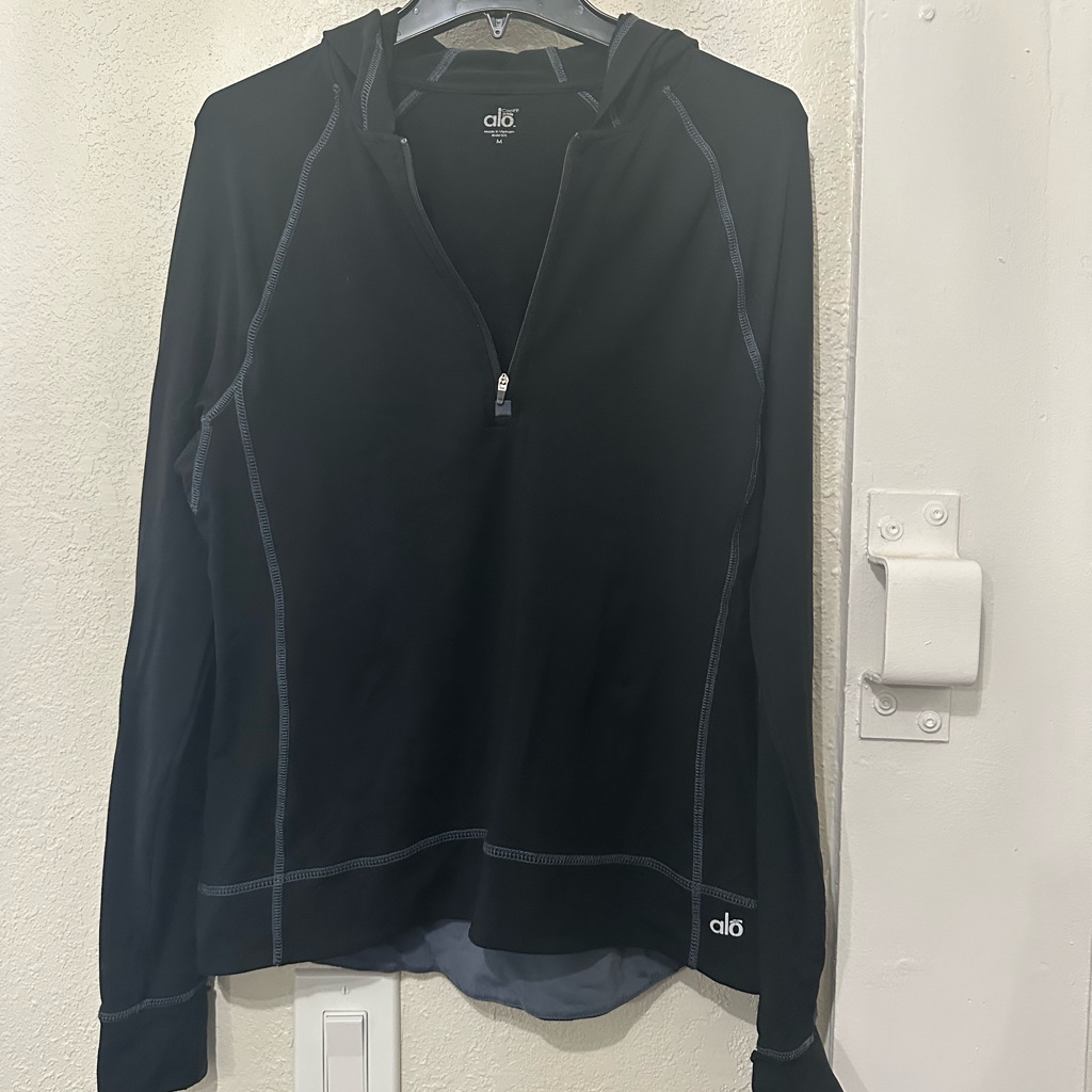 Alo Black Long Sleeve Hoodie